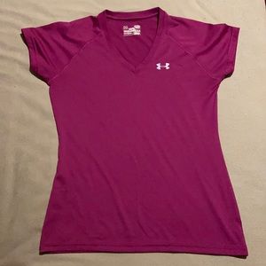 Under Armor Heat gear. Size-SM Color- Burgundy